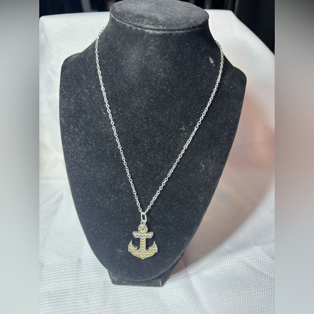 Anchor Pendant & 16” Silvertone Stainless Steel Necklace NWOT